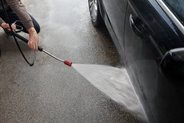 Best Pressure Washing Siding  in Newark, OH